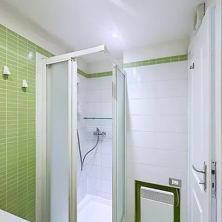 Le Riviera 1br Parking 5 Min Ac
