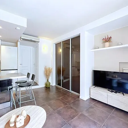 Apartman Le Riviera 1br Parking 5 Min Ac